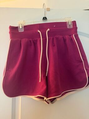 Old Navy Magenta Athletic Drawstring Shorts with Cream Trim